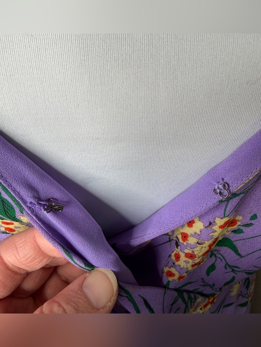 ASTR The Label Pandora Floral Maxi Dress Size Large Purple Yellow Slit Wedding - Picture 13 of 14